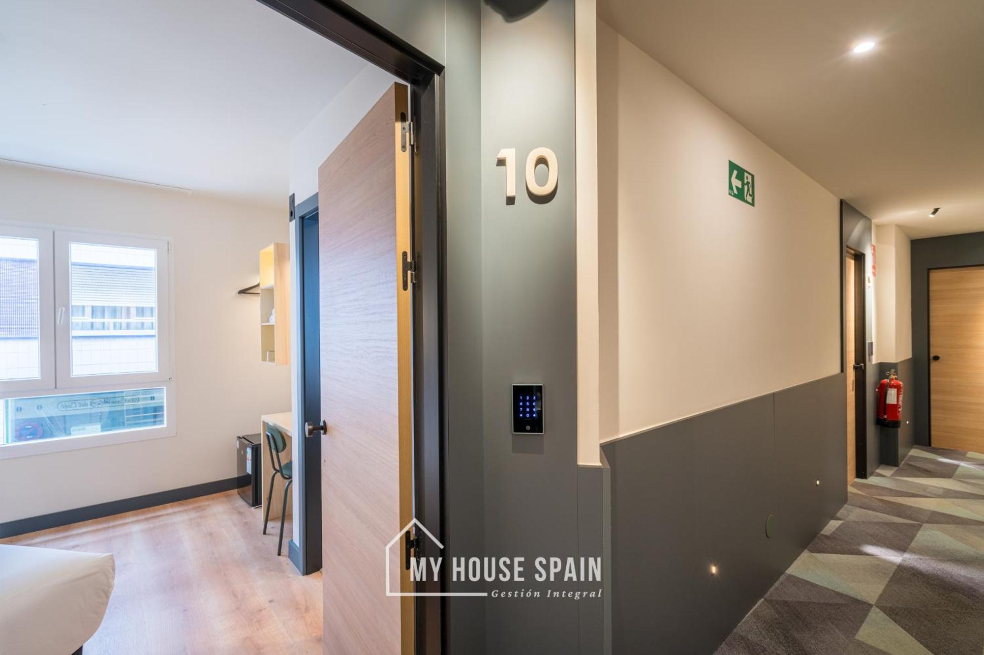Nova By Myhousespain Pensión *